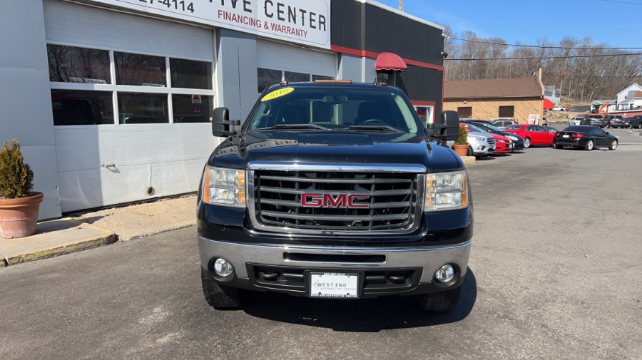2010 GMC Sierra 2500HD 4WD Crew Cab 153" SLE, available for sale in Waterbury, Connecticut | West End Automotive Center. Waterbury, Connecticut 2010 GMC Sierra 2500HD 4WD Crew Cab 153" SLE, available for sale in Waterbury, Connecticut | West End Automotive Center. Waterbury, Connecticut