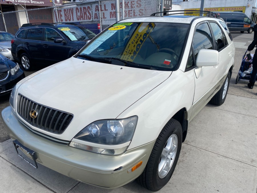 1999 Lexus RX 300 Luxury SUV 4dr SUV 4WD, available for sale in Middle Village, New York | Middle Village Motors . Middle Village, New York