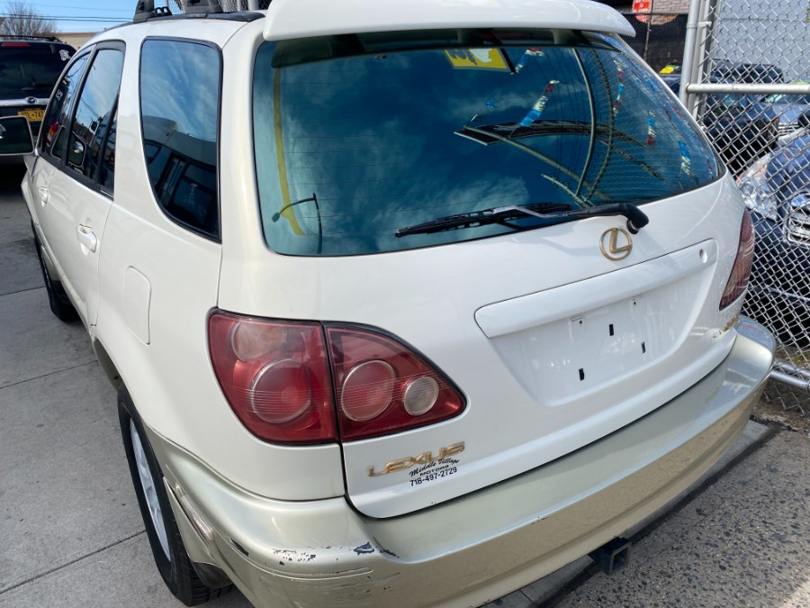 1999 Lexus RX 300 Luxury SUV 4dr SUV 4WD, available for sale in Middle Village, New York | Middle Village Motors . Middle Village, New York 1999 Lexus RX 300 Luxury SUV 4dr SUV 4WD, available for sale in Middle Village, New York | Middle Village Motors . Middle Village, New York