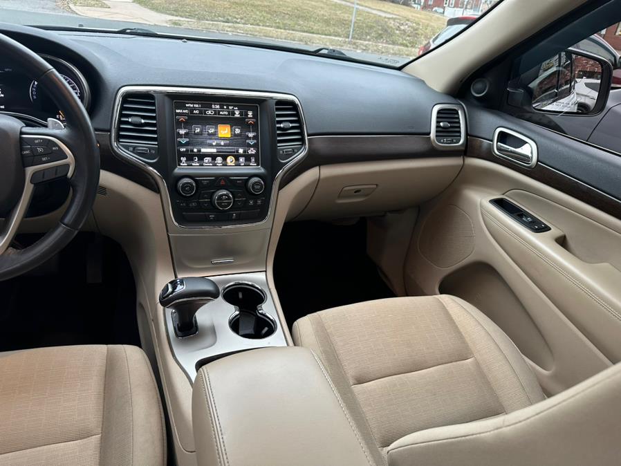 2015 Jeep Grand Cherokee 4WD 4dr Laredo, available for sale in New Britain, Connecticut | Central Auto Sales & Service. New Britain, Connecticut 2015 Jeep Grand Cherokee 4WD 4dr Laredo, available for sale in New Britain, Connecticut | Central Auto Sales & Service. New Britain, Connecticut