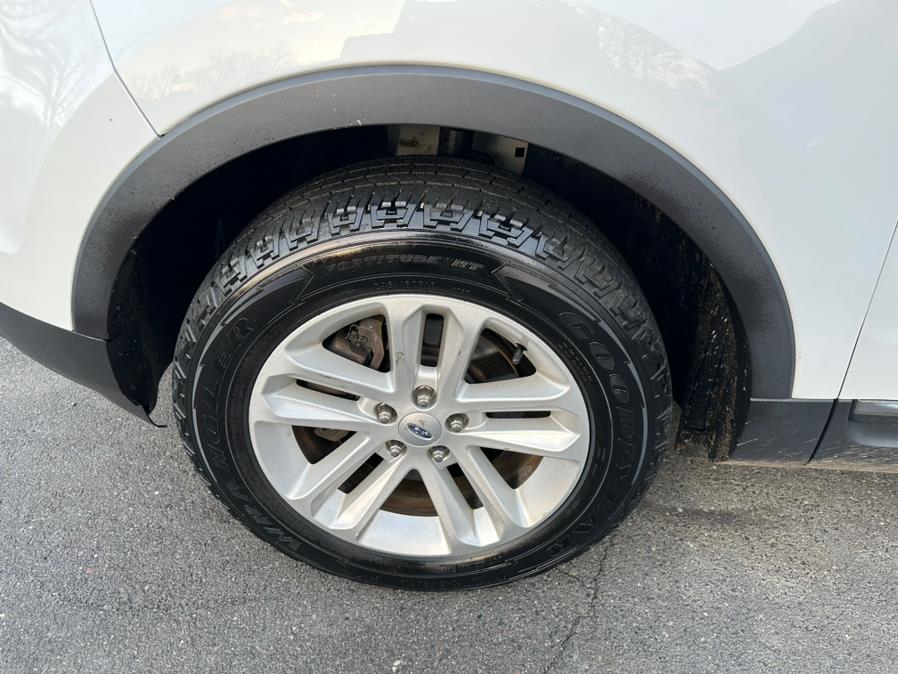 2013 Ford Explorer 4WD 4dr XLT, available for sale in New Britain, Connecticut | Central Auto Sales & Service. New Britain, Connecticut 2013 Ford Explorer 4WD 4dr XLT, available for sale in New Britain, Connecticut | Central Auto Sales & Service. New Britain, Connecticut