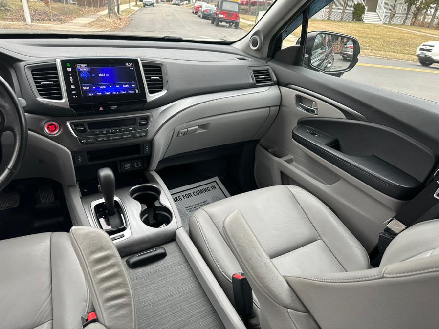 2016 Honda Pilot AWD 4dr EX-L w/Navi, available for sale in New Britain, Connecticut | Central Auto Sales & Service. New Britain, Connecticut 2016 Honda Pilot AWD 4dr EX-L w/Navi, available for sale in New Britain, Connecticut | Central Auto Sales & Service. New Britain, Connecticut