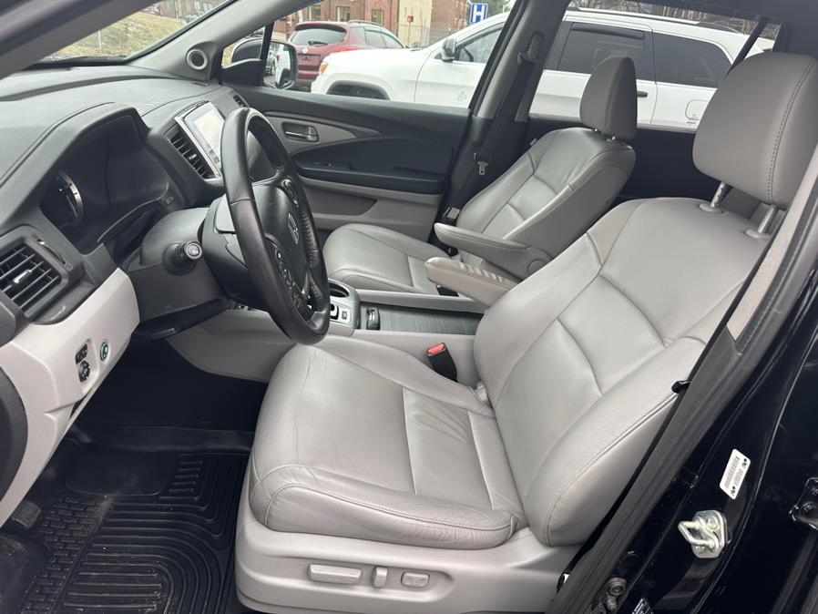 2016 Honda Pilot AWD 4dr EX-L w/Navi, available for sale in New Britain, Connecticut | Central Auto Sales & Service. New Britain, Connecticut 2016 Honda Pilot AWD 4dr EX-L w/Navi, available for sale in New Britain, Connecticut | Central Auto Sales & Service. New Britain, Connecticut