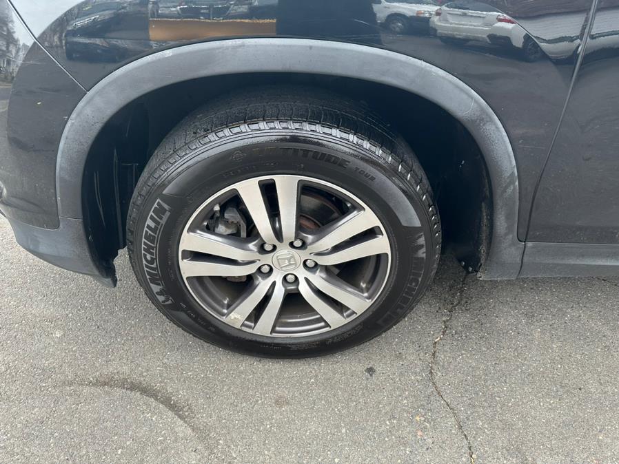 2016 Honda Pilot AWD 4dr EX-L w/Navi, available for sale in New Britain, Connecticut | Central Auto Sales & Service. New Britain, Connecticut 2016 Honda Pilot AWD 4dr EX-L w/Navi, available for sale in New Britain, Connecticut | Central Auto Sales & Service. New Britain, Connecticut