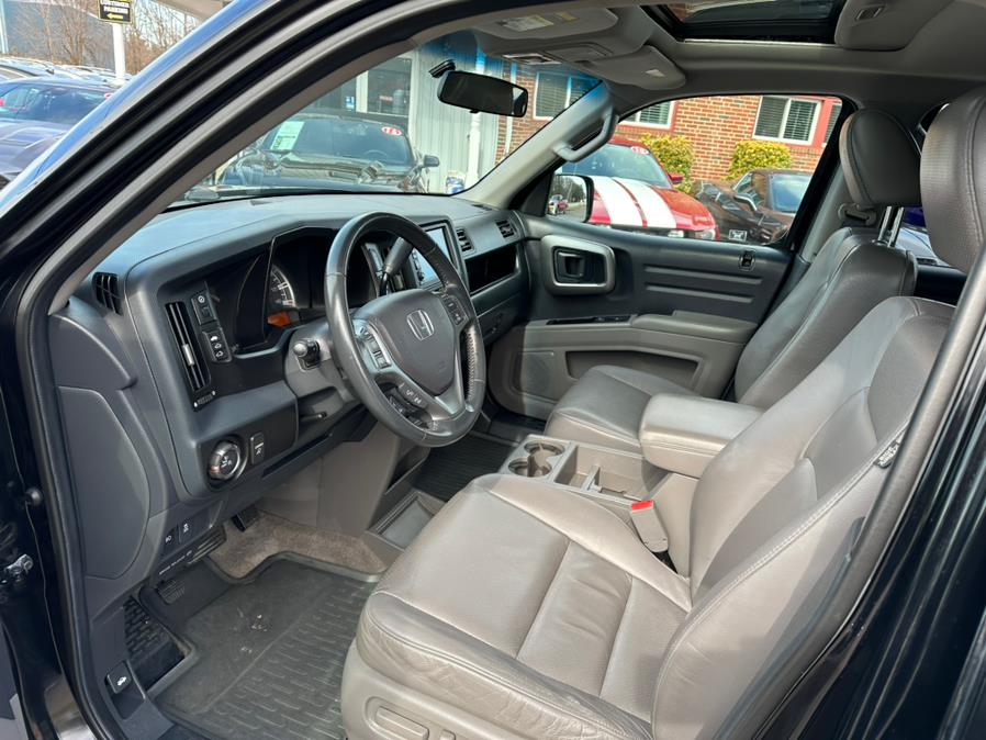 2011 Honda Ridgeline 4WD Crew Cab RTL w/Navi, available for sale in South Windsor, Connecticut | Mike And Tony Auto Sales, Inc. South Windsor, Connecticut 2011 Honda Ridgeline 4WD Crew Cab RTL w/Navi, available for sale in South Windsor, Connecticut | Mike And Tony Auto Sales, Inc. South Windsor, Connecticut