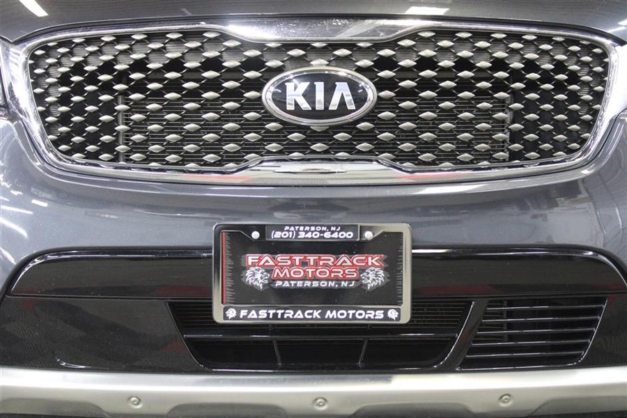 2018 Kia Sorento SX, available for sale in Paterson, New Jersey | Fast Track Motors. Paterson, New Jersey 2018 Kia Sorento SX, available for sale in Paterson, New Jersey | Fast Track Motors. Paterson, New Jersey