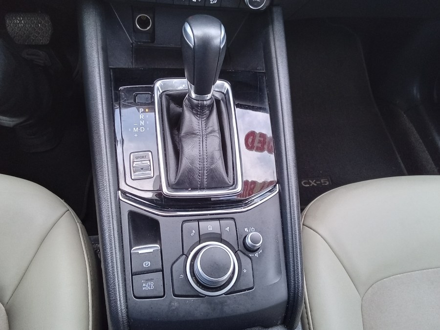 2021 Mazda CX-5 Carbon Edition FWD, available for sale in Irvington, New Jersey | NJ Used Cars Center. Irvington, New Jersey 2021 Mazda CX-5 Carbon Edition FWD, available for sale in Irvington, New Jersey | NJ Used Cars Center. Irvington, New Jersey