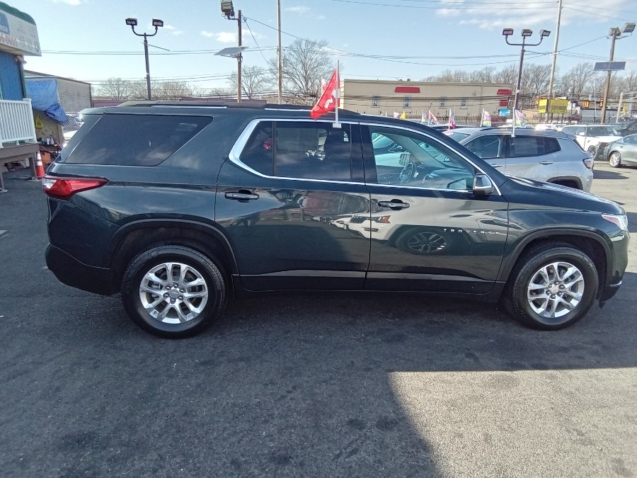 2021 Chevrolet Traverse FWD 4dr LT Cloth w/1LT, available for sale in Irvington, New Jersey | NJ Used Cars Center. Irvington, New Jersey 2021 Chevrolet Traverse FWD 4dr LT Cloth w/1LT, available for sale in Irvington, New Jersey | NJ Used Cars Center. Irvington, New Jersey