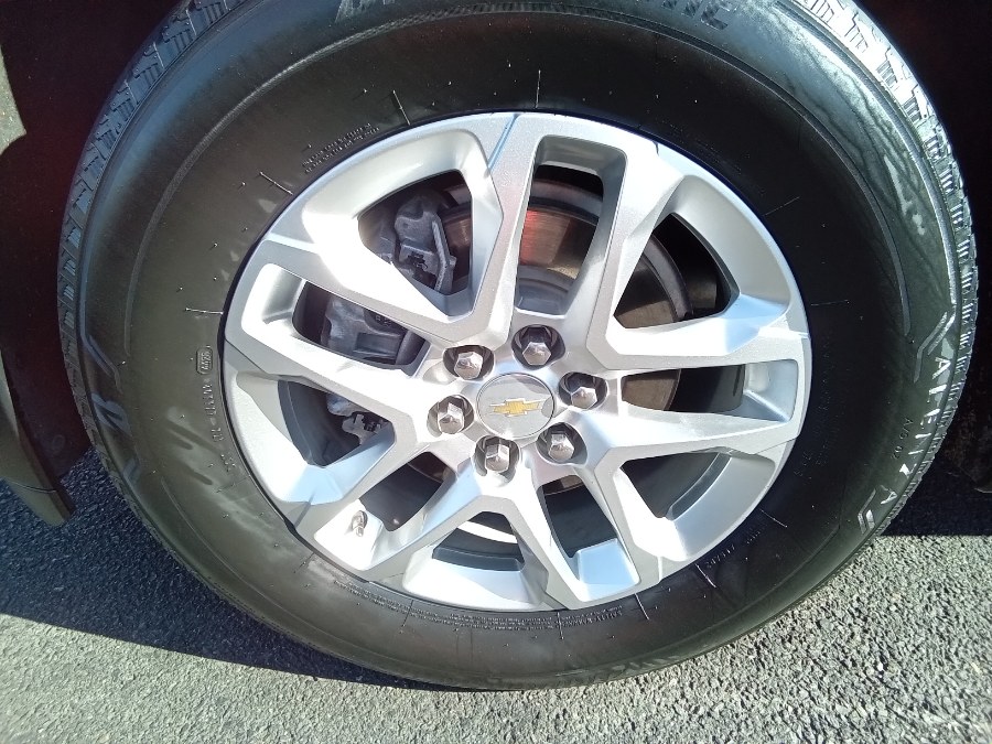 2021 Chevrolet Traverse FWD 4dr LT Cloth w/1LT, available for sale in Irvington, New Jersey | NJ Used Cars Center. Irvington, New Jersey 2021 Chevrolet Traverse FWD 4dr LT Cloth w/1LT, available for sale in Irvington, New Jersey | NJ Used Cars Center. Irvington, New Jersey