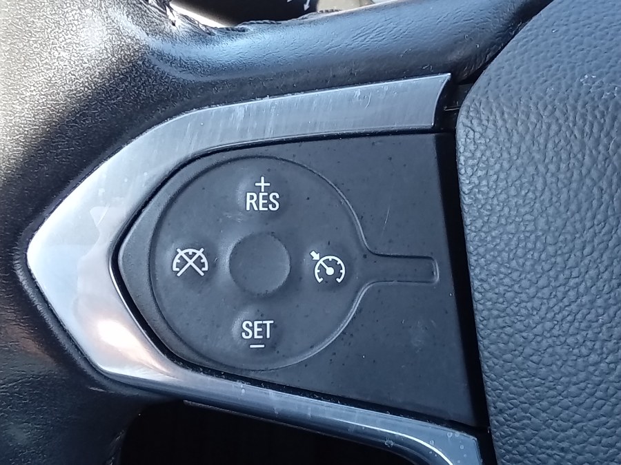 2021 Chevrolet Traverse FWD 4dr LT Cloth w/1LT, available for sale in Irvington, New Jersey | NJ Used Cars Center. Irvington, New Jersey 2021 Chevrolet Traverse FWD 4dr LT Cloth w/1LT, available for sale in Irvington, New Jersey | NJ Used Cars Center. Irvington, New Jersey