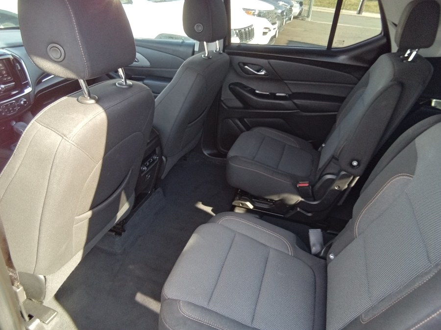 2021 Chevrolet Traverse FWD 4dr LT Cloth w/1LT, available for sale in Irvington, New Jersey | NJ Used Cars Center. Irvington, New Jersey 2021 Chevrolet Traverse FWD 4dr LT Cloth w/1LT, available for sale in Irvington, New Jersey | NJ Used Cars Center. Irvington, New Jersey