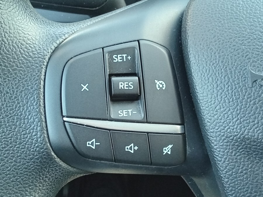 2020 Ford Escape SE AWD, available for sale in Irvington, New Jersey | NJ Used Cars Center. Irvington, New Jersey 2020 Ford Escape SE AWD, available for sale in Irvington, New Jersey | NJ Used Cars Center. Irvington, New Jersey