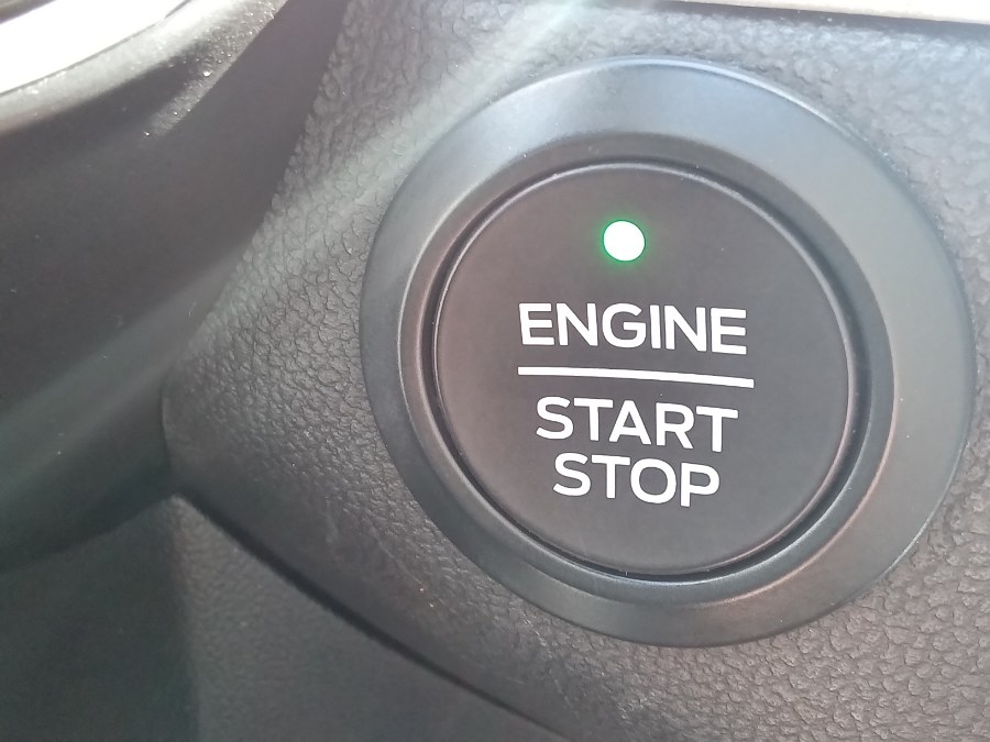 2020 Ford Escape SE AWD, available for sale in Irvington, New Jersey | NJ Used Cars Center. Irvington, New Jersey 2020 Ford Escape SE AWD, available for sale in Irvington, New Jersey | NJ Used Cars Center. Irvington, New Jersey