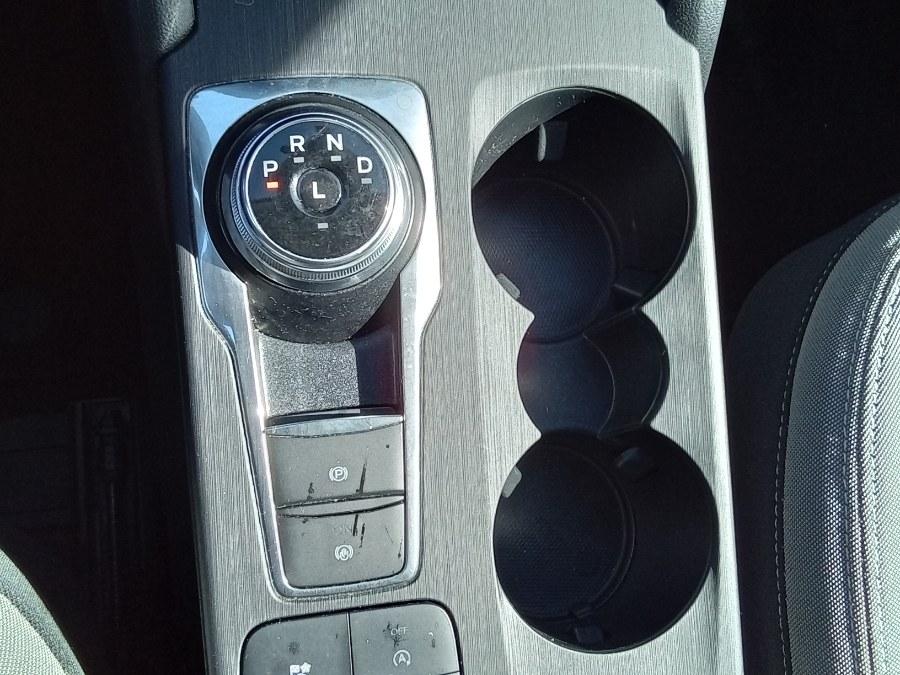 2020 Ford Escape SE AWD, available for sale in Irvington, New Jersey | NJ Used Cars Center. Irvington, New Jersey 2020 Ford Escape SE AWD, available for sale in Irvington, New Jersey | NJ Used Cars Center. Irvington, New Jersey