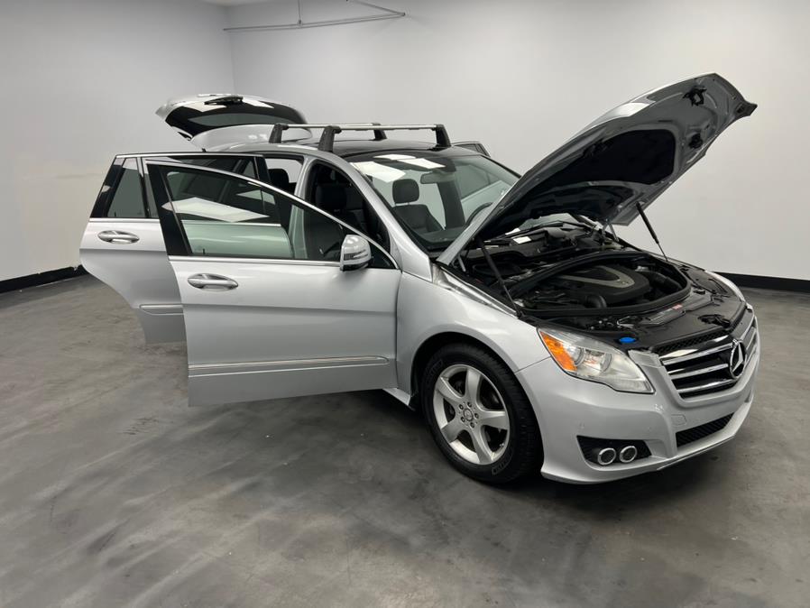 2011 Mercedes-Benz R-Class 4MATIC 4dr R350, available for sale in Elizabeth, New Jersey | M Auto Group. Elizabeth, New Jersey 2011 Mercedes-Benz R-Class 4MATIC 4dr R350, available for sale in Elizabeth, New Jersey | M Auto Group. Elizabeth, New Jersey