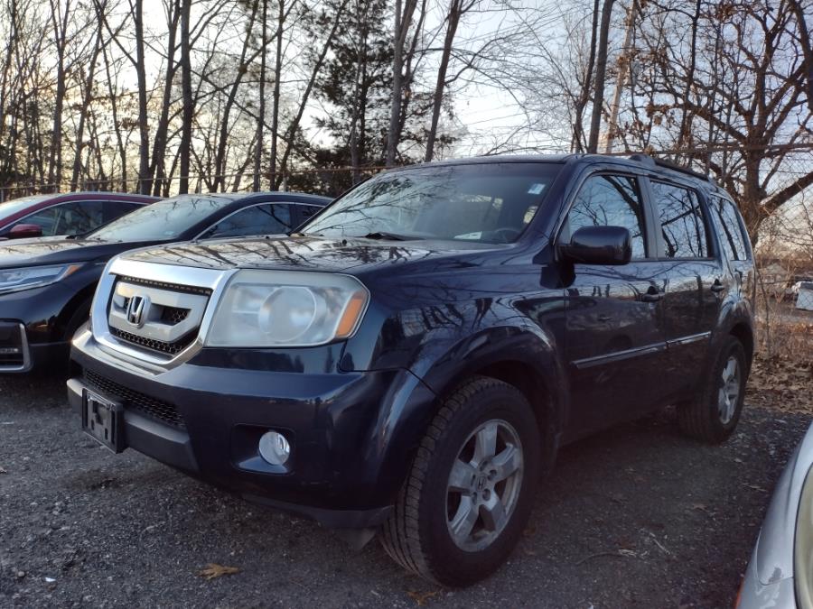 2011 Honda Pilot 4WD 4dr EX, available for sale in Chicopee, Massachusetts | Matts Auto Mall LLC. Chicopee, Massachusetts 2011 Honda Pilot 4WD 4dr EX, available for sale in Chicopee, Massachusetts | Matts Auto Mall LLC. Chicopee, Massachusetts