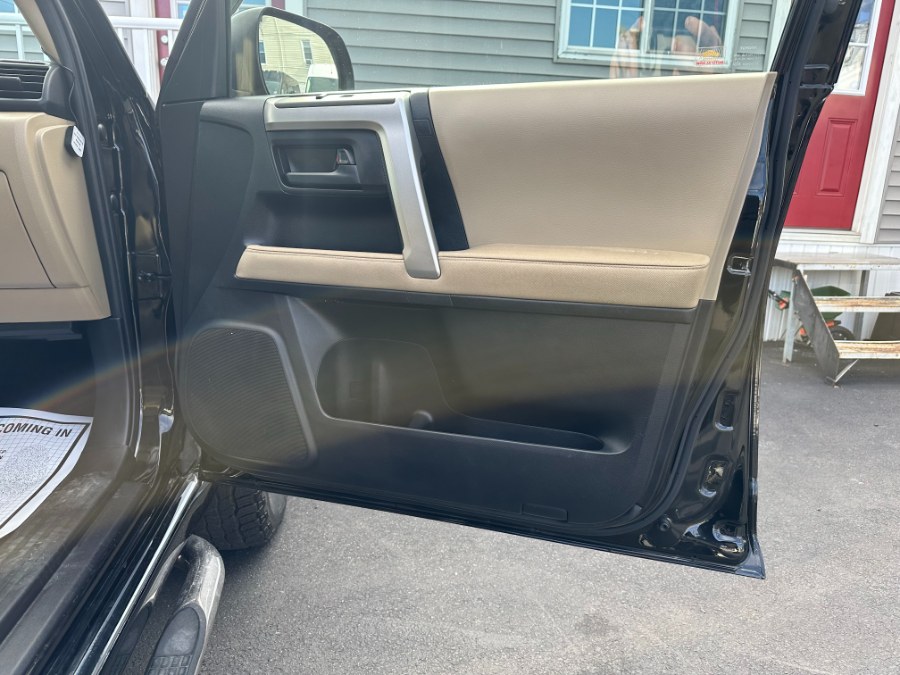 2011 Toyota 4Runner 4WD 4dr V6 SR5 (Natl), available for sale in Paterson, New Jersey | DZ Automall. Paterson, New Jersey 2011 Toyota 4Runner 4WD 4dr V6 SR5 (Natl), available for sale in Paterson, New Jersey | DZ Automall. Paterson, New Jersey