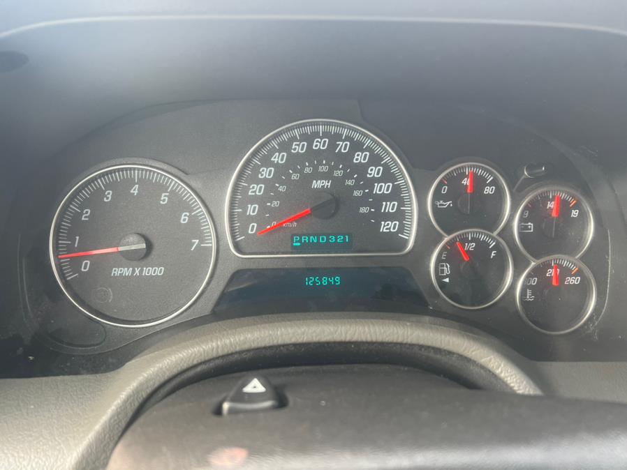 2002 GMC Envoy 4dr 4WD SLT, available for sale in Swansea, Massachusetts | Gas On The Run. Swansea, Massachusetts 2002 GMC Envoy 4dr 4WD SLT, available for sale in Swansea, Massachusetts | Gas On The Run. Swansea, Massachusetts