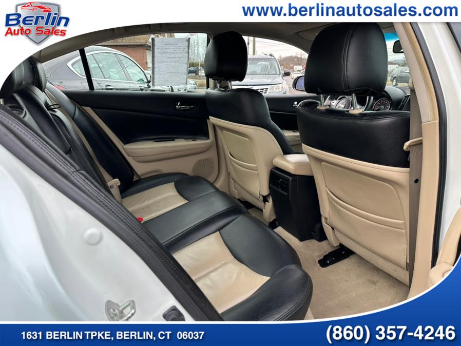 2014 Nissan Maxima 4dr Sdn 3.5 SV w/Premium Pkg, available for sale in Berlin, Connecticut | Berlin Auto Sales LLC. Berlin, Connecticut 2014 Nissan Maxima 4dr Sdn 3.5 SV w/Premium Pkg, available for sale in Berlin, Connecticut | Berlin Auto Sales LLC. Berlin, Connecticut