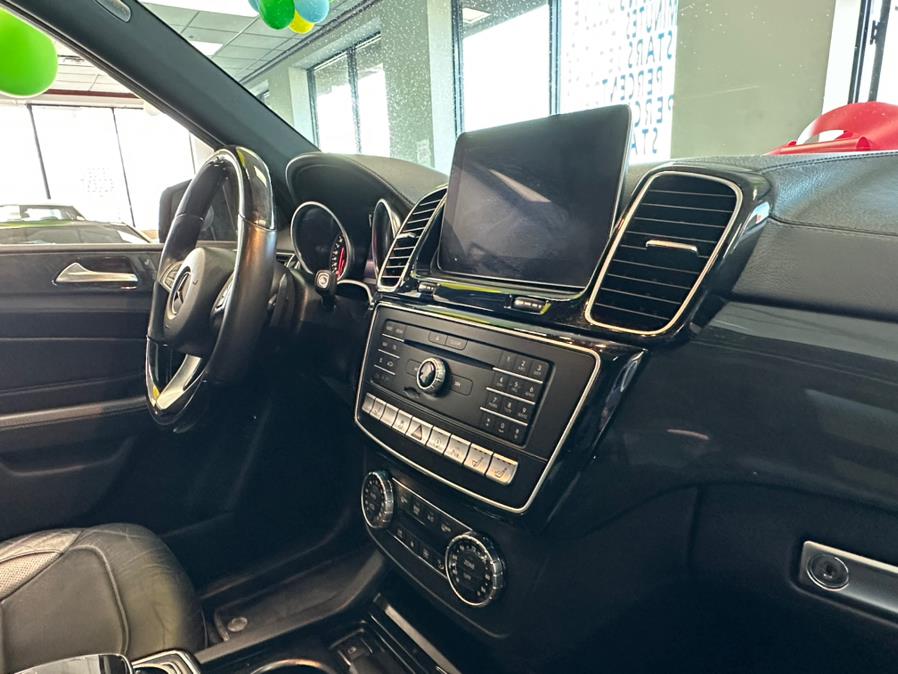 2018 Mercedes-Benz GLE AMG GLE 43 4MATIC SUV, available for sale in Inwood, New York | 5 Towns Drive. Inwood, New York 2018 Mercedes-Benz GLE AMG GLE 43 4MATIC SUV, available for sale in Inwood, New York | 5 Towns Drive. Inwood, New York