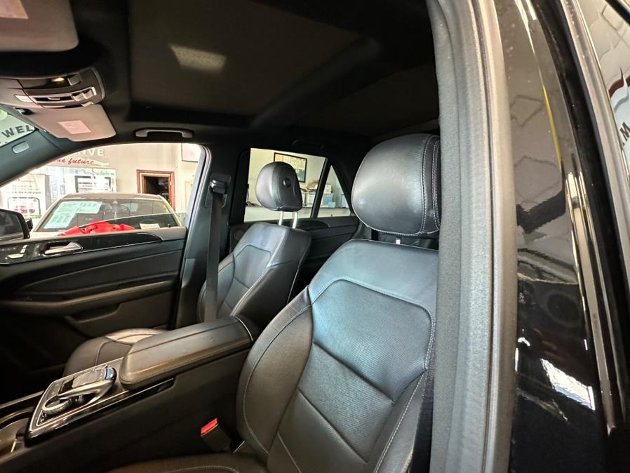 2018 Mercedes-Benz GLE AMG GLE 43 4MATIC SUV, available for sale in Inwood, New York | 5 Towns Drive. Inwood, New York 2018 Mercedes-Benz GLE AMG GLE 43 4MATIC SUV, available for sale in Inwood, New York | 5 Towns Drive. Inwood, New York