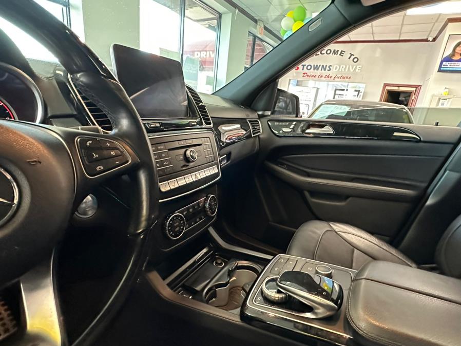 2018 Mercedes-Benz GLE AMG GLE 43 4MATIC SUV, available for sale in Inwood, New York | 5 Towns Drive. Inwood, New York 2018 Mercedes-Benz GLE AMG GLE 43 4MATIC SUV, available for sale in Inwood, New York | 5 Towns Drive. Inwood, New York