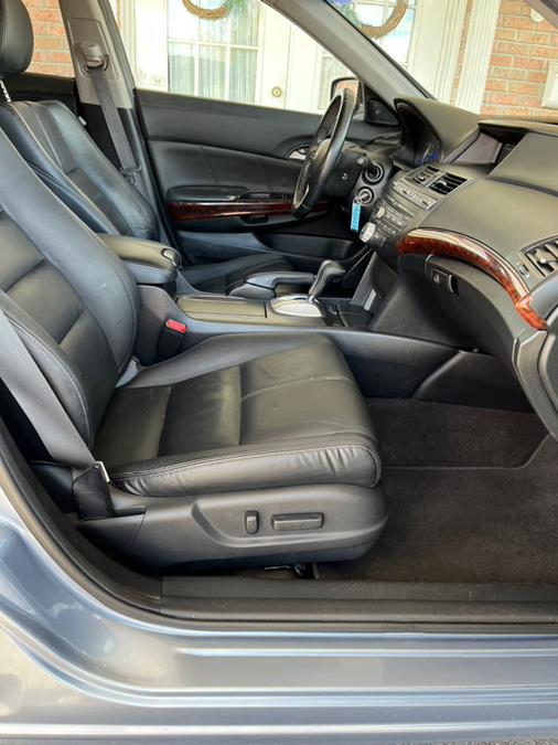 2010 Honda Accord Crosstour 4WD 5dr EX-L, available for sale in New Britain, Connecticut | Supreme Automotive. New Britain, Connecticut 2010 Honda Accord Crosstour 4WD 5dr EX-L, available for sale in New Britain, Connecticut | Supreme Automotive. New Britain, Connecticut