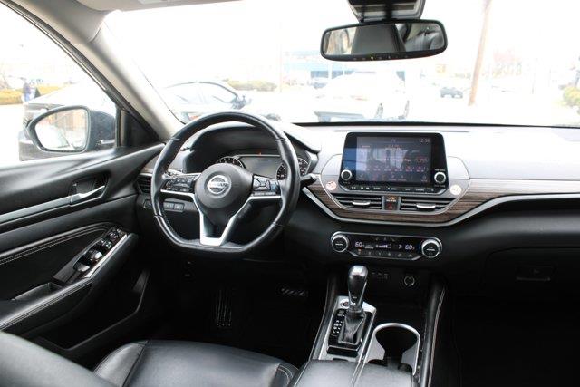 2020 Nissan Altima 2.5 SL, available for sale in Elmont, New York | NY Luxury Motors. Elmont, New York 2020 Nissan Altima 2.5 SL, available for sale in Elmont, New York | NY Luxury Motors. Elmont, New York