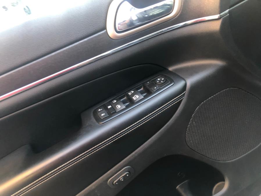 2015 Jeep Grand Cherokee 4WD 4dr Limited, available for sale in Irvington, New Jersey | Elis Motors Corp. Irvington, New Jersey 2015 Jeep Grand Cherokee 4WD 4dr Limited, available for sale in Irvington, New Jersey | Elis Motors Corp. Irvington, New Jersey
