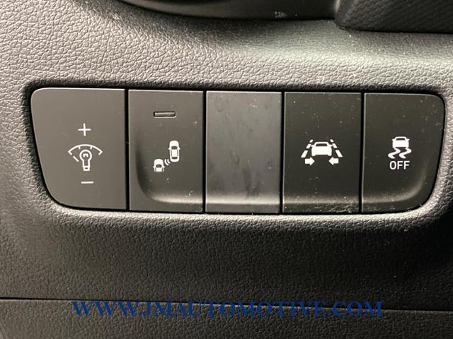 2020 Hyundai Kona SEL Auto AWD, available for sale in Naugatuck, Connecticut | J&M Automotive Sls&Svc LLC. Naugatuck, Connecticut 2020 Hyundai Kona SEL Auto AWD, available for sale in Naugatuck, Connecticut | J&M Automotive Sls&Svc LLC. Naugatuck, Connecticut