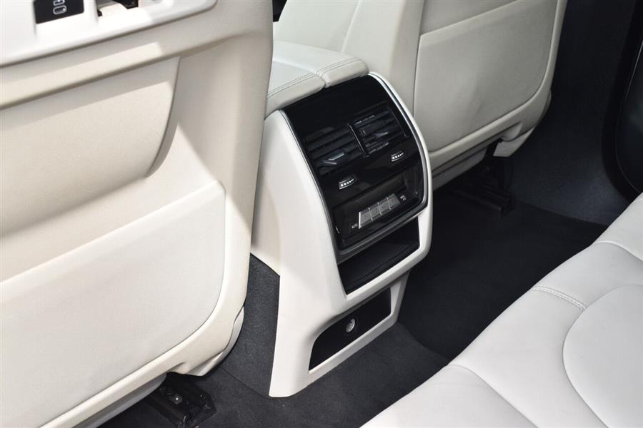 2021 BMW X6 xDrive40i AWD 4dr Sports Activity Coupe, available for sale in Great Neck, New York | Camy Cars. Great Neck, New York 2021 BMW X6 xDrive40i AWD 4dr Sports Activity Coupe, available for sale in Great Neck, New York | Camy Cars. Great Neck, New York