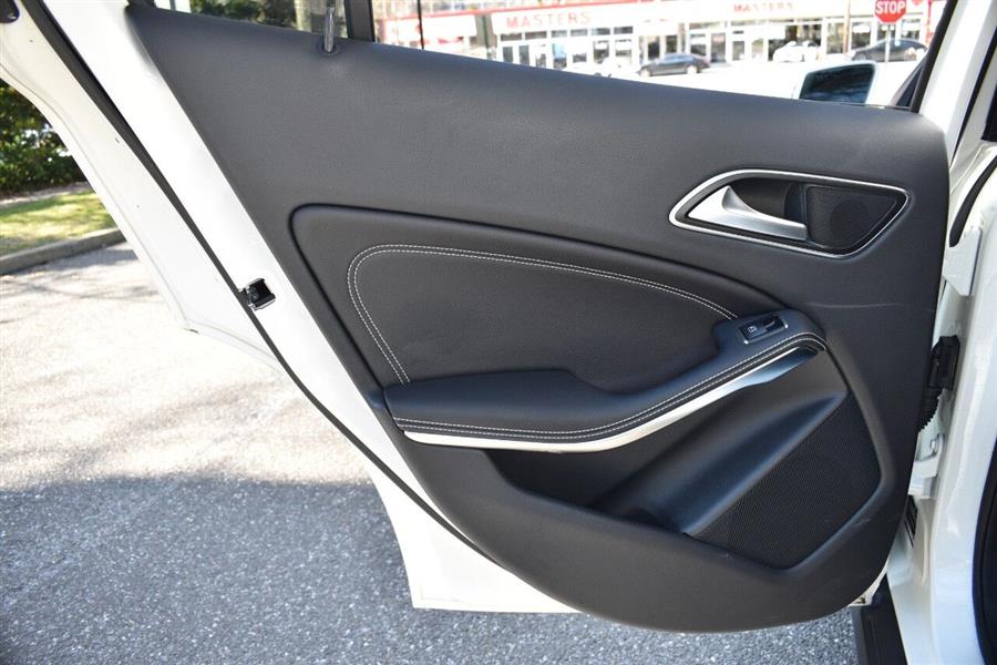 2017 Mercedes-benz Gla GLA 250 4MATIC AWD 4dr SUV, available for sale in Great Neck, New York | Camy Cars. Great Neck, New York 2017 Mercedes-benz Gla GLA 250 4MATIC AWD 4dr SUV, available for sale in Great Neck, New York | Camy Cars. Great Neck, New York