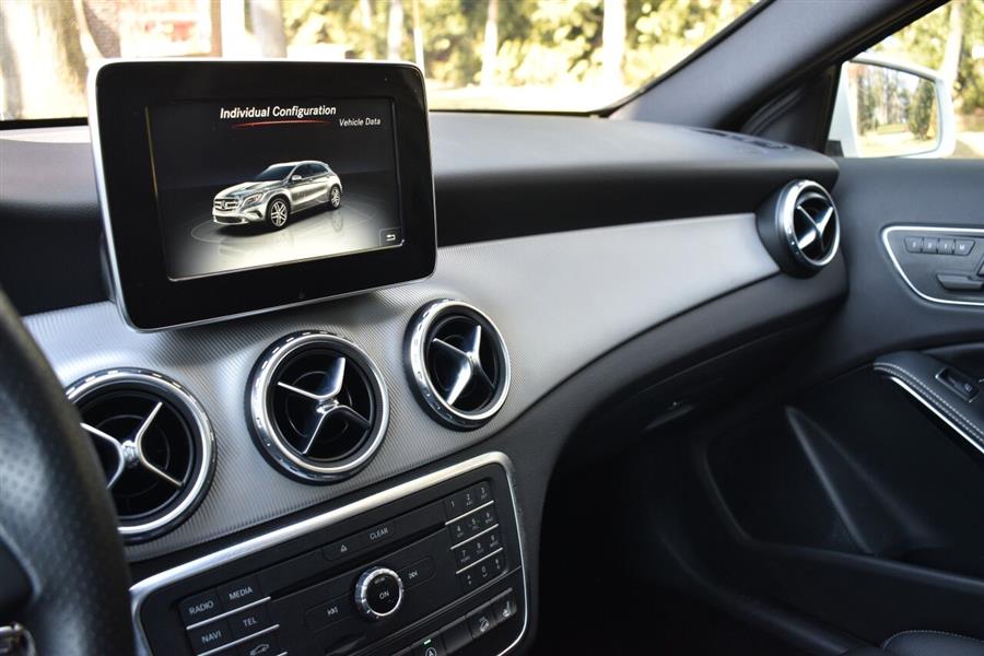 2017 Mercedes-benz Gla GLA 250 4MATIC AWD 4dr SUV, available for sale in Great Neck, New York | Camy Cars. Great Neck, New York 2017 Mercedes-benz Gla GLA 250 4MATIC AWD 4dr SUV, available for sale in Great Neck, New York | Camy Cars. Great Neck, New York