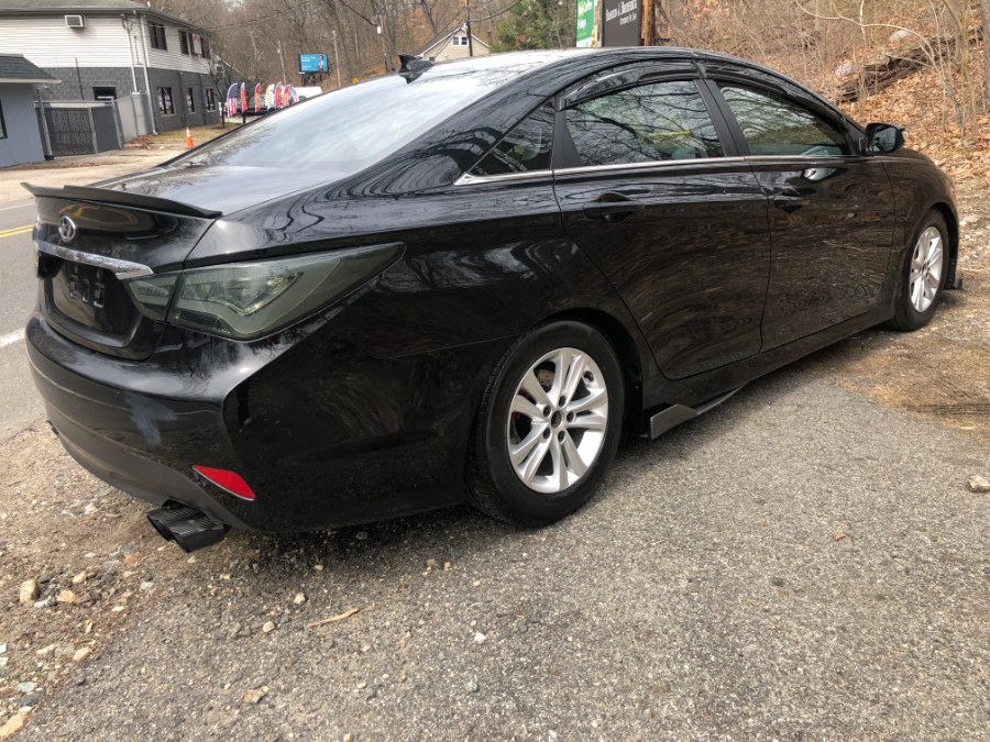 2014 Hyundai Sonata 4dr Sdn 2.4L Auto GLS, available for sale in Bloomingdale, New Jersey | Bloomingdale Auto Group. Bloomingdale, New Jersey 2014 Hyundai Sonata 4dr Sdn 2.4L Auto GLS, available for sale in Bloomingdale, New Jersey | Bloomingdale Auto Group. Bloomingdale, New Jersey