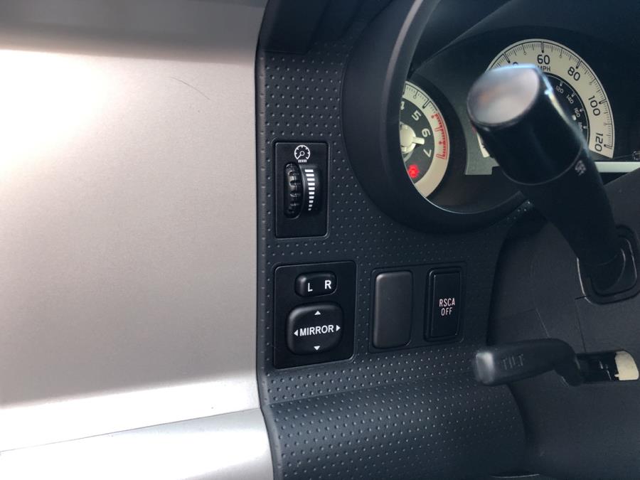 2014 Toyota FJ Cruiser 4WD 4dr Auto, available for sale in Waterbury, Connecticut | National Auto Brokers, Inc.. Waterbury, Connecticut 2014 Toyota FJ Cruiser 4WD 4dr Auto, available for sale in Waterbury, Connecticut | National Auto Brokers, Inc.. Waterbury, Connecticut
