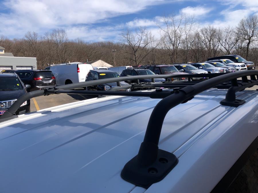 2014 Toyota FJ Cruiser 4WD 4dr Auto, available for sale in Waterbury, Connecticut | National Auto Brokers, Inc.. Waterbury, Connecticut 2014 Toyota FJ Cruiser 4WD 4dr Auto, available for sale in Waterbury, Connecticut | National Auto Brokers, Inc.. Waterbury, Connecticut