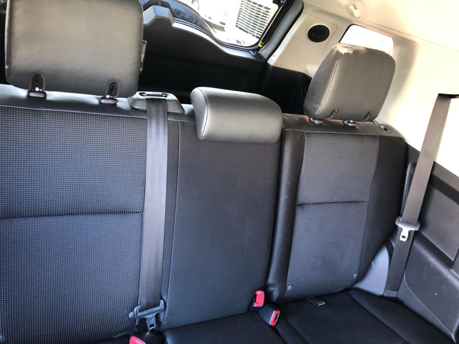 2014 Toyota FJ Cruiser 4WD 4dr Auto, available for sale in Waterbury, Connecticut | National Auto Brokers, Inc.. Waterbury, Connecticut 2014 Toyota FJ Cruiser 4WD 4dr Auto, available for sale in Waterbury, Connecticut | National Auto Brokers, Inc.. Waterbury, Connecticut