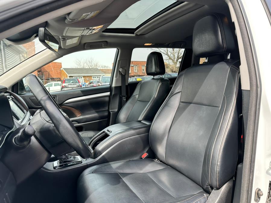 2018 Toyota Highlander XLE 4WD, available for sale in Bridgeport, Connecticut | Affordable Motors Inc. Bridgeport, Connecticut 2018 Toyota Highlander XLE 4WD, available for sale in Bridgeport, Connecticut | Affordable Motors Inc. Bridgeport, Connecticut