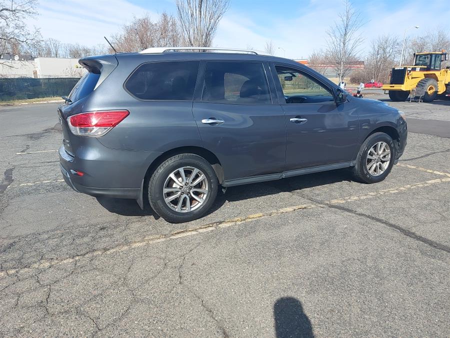 2014 Nissan Pathfinder 4WD 4dr SV, available for sale in West Hartford, Connecticut | Chadrad Motors llc. West Hartford, Connecticut 2014 Nissan Pathfinder 4WD 4dr SV, available for sale in West Hartford, Connecticut | Chadrad Motors llc. West Hartford, Connecticut