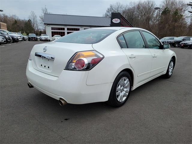 2010 Nissan Altima 2.5 S, available for sale in Stratford, Connecticut | Wiz Leasing Inc. Stratford, Connecticut 2010 Nissan Altima 2.5 S, available for sale in Stratford, Connecticut | Wiz Leasing Inc. Stratford, Connecticut