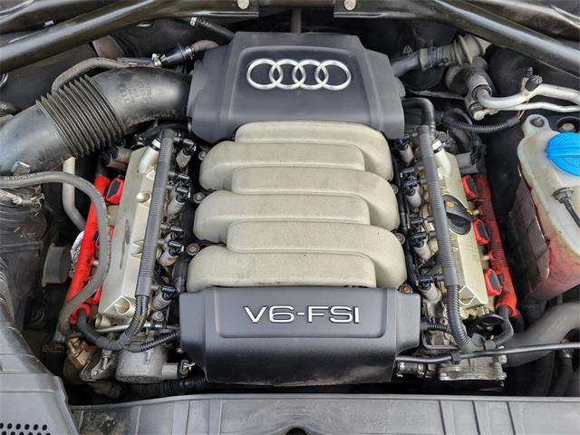 2010 Audi Q5 3.2 Premium, available for sale in Stratford, Connecticut | Wiz Leasing Inc. Stratford, Connecticut 2010 Audi Q5 3.2 Premium, available for sale in Stratford, Connecticut | Wiz Leasing Inc. Stratford, Connecticut