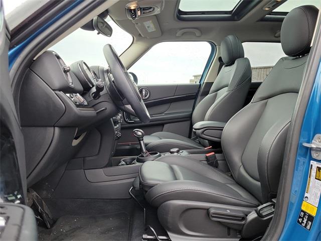 2019 Mini Cooper s Countryman Signature, available for sale in Stratford, Connecticut | Wiz Leasing Inc. Stratford, Connecticut 2019 Mini Cooper s Countryman Signature, available for sale in Stratford, Connecticut | Wiz Leasing Inc. Stratford, Connecticut
