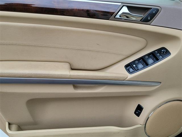 2011 Mercedes-benz Gl-class GL 450, available for sale in Stratford, Connecticut | Wiz Leasing Inc. Stratford, Connecticut 2011 Mercedes-benz Gl-class GL 450, available for sale in Stratford, Connecticut | Wiz Leasing Inc. Stratford, Connecticut
