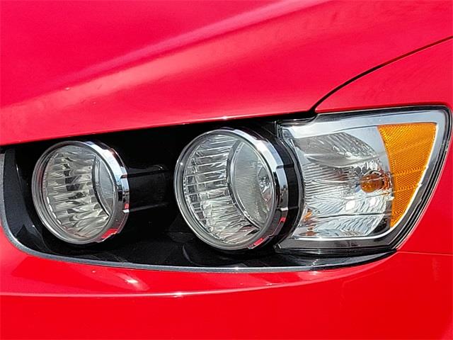 2015 Chevrolet Sonic LT, available for sale in Stratford, Connecticut | Wiz Leasing Inc. Stratford, Connecticut 2015 Chevrolet Sonic LT, available for sale in Stratford, Connecticut | Wiz Leasing Inc. Stratford, Connecticut
