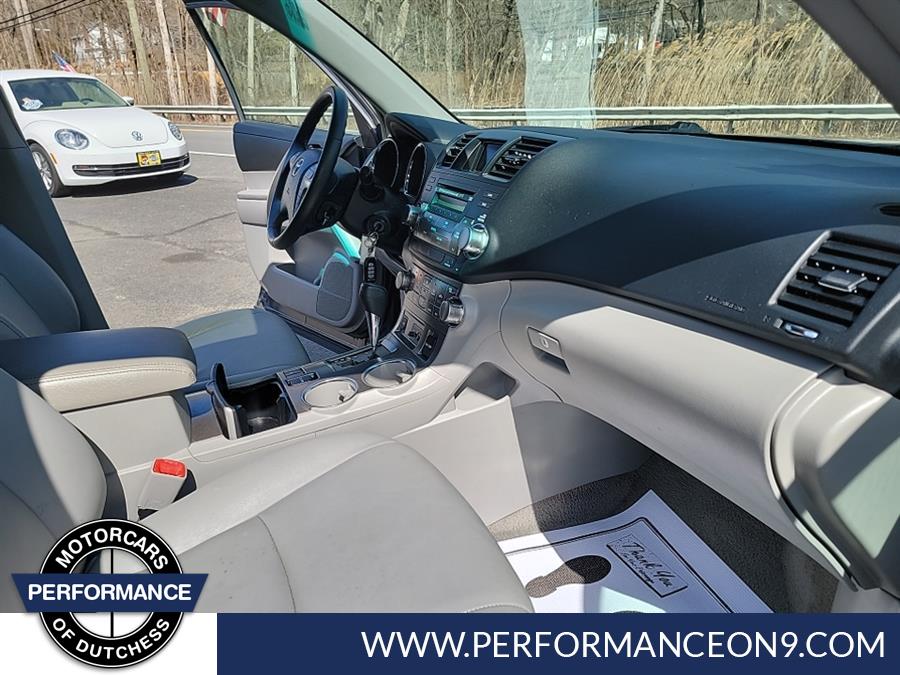 2010 Toyota Highlander 4WD 4dr V6 SE, available for sale in Wappingers Falls, New York | Performance Motor Cars. Wappingers Falls, New York 2010 Toyota Highlander 4WD 4dr V6 SE, available for sale in Wappingers Falls, New York | Performance Motor Cars. Wappingers Falls, New York