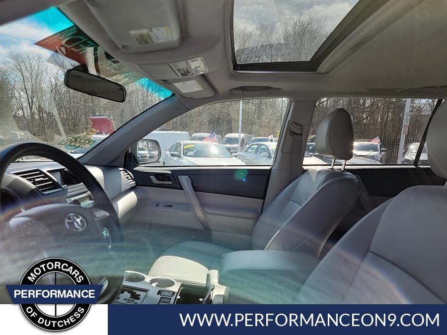 2010 Toyota Highlander 4WD 4dr V6 SE, available for sale in Wappingers Falls, New York | Performance Motor Cars. Wappingers Falls, New York 2010 Toyota Highlander 4WD 4dr V6 SE, available for sale in Wappingers Falls, New York | Performance Motor Cars. Wappingers Falls, New York