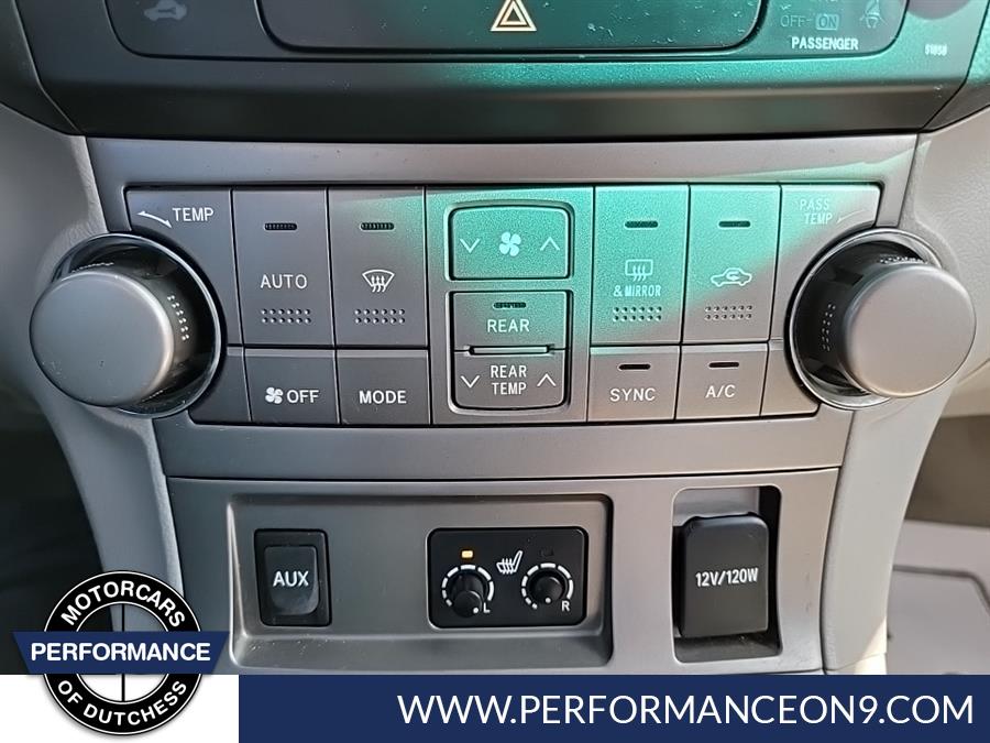 2010 Toyota Highlander 4WD 4dr V6 SE, available for sale in Wappingers Falls, New York | Performance Motor Cars. Wappingers Falls, New York 2010 Toyota Highlander 4WD 4dr V6 SE, available for sale in Wappingers Falls, New York | Performance Motor Cars. Wappingers Falls, New York
