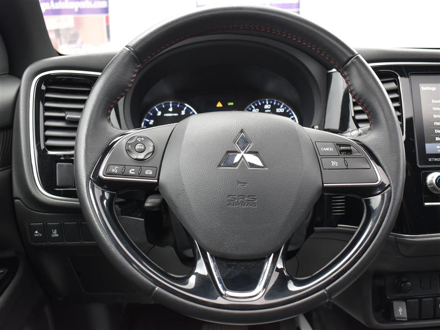 2020 Mitsubishi Outlander LE AWD, available for sale in Irvington, New Jersey | Foreign Auto Imports. Irvington, New Jersey 2020 Mitsubishi Outlander LE AWD, available for sale in Irvington, New Jersey | Foreign Auto Imports. Irvington, New Jersey