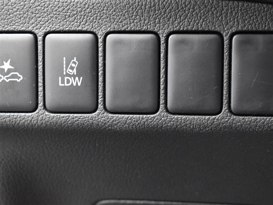 2020 Mitsubishi Outlander LE AWD, available for sale in Irvington, New Jersey | Foreign Auto Imports. Irvington, New Jersey 2020 Mitsubishi Outlander LE AWD, available for sale in Irvington, New Jersey | Foreign Auto Imports. Irvington, New Jersey