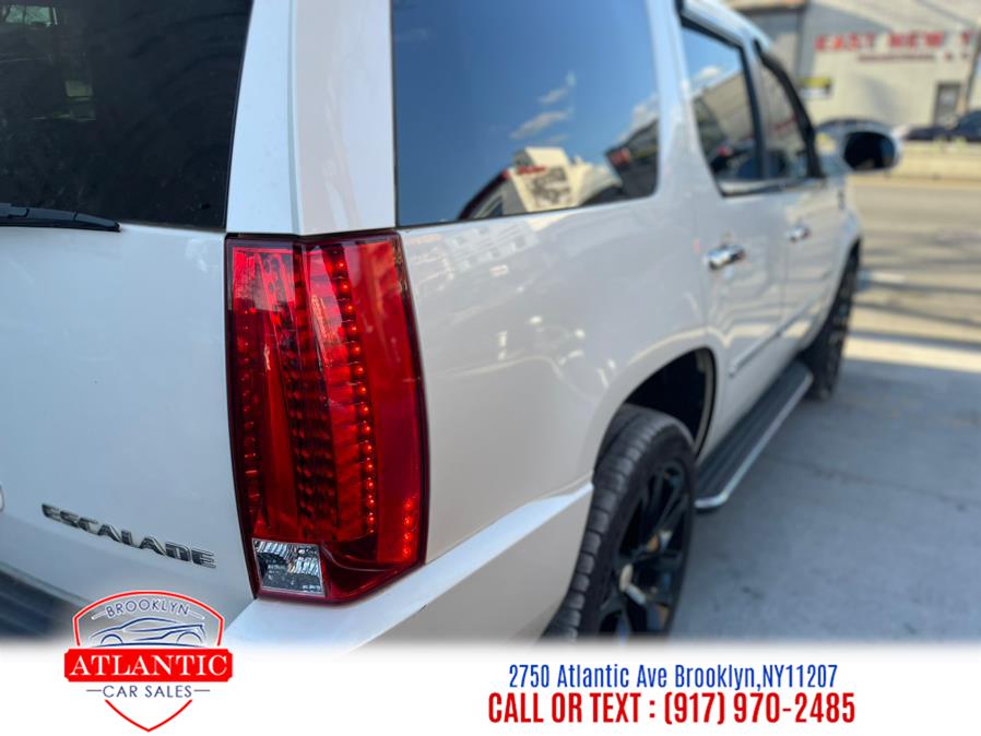2011 Cadillac Escalade AWD 4dr Luxury, available for sale in Brooklyn, New York | Atlantic Car Sales. Brooklyn, New York 2011 Cadillac Escalade AWD 4dr Luxury, available for sale in Brooklyn, New York | Atlantic Car Sales. Brooklyn, New York